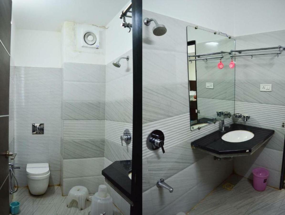 Hotel Maheshwari Avenue Ujjain Eksteriør bilde